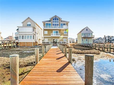 pet friendly airbnb ocean city md|Maryland Beach Pet